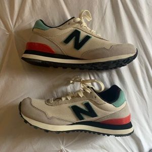 Women’s New Balance 575s
